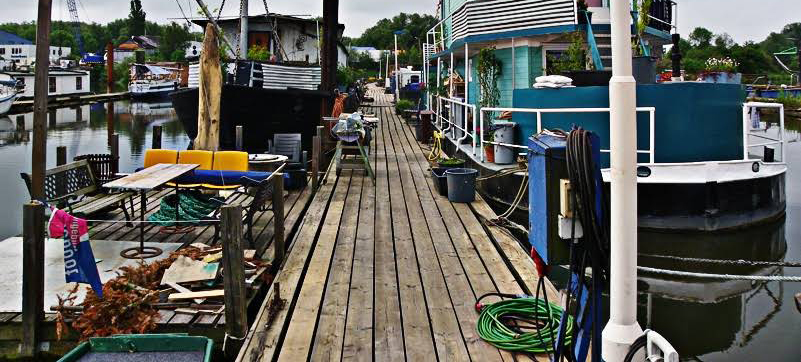 Bootslagerung Hamburg Moorfleet | Liegeplaetze, Slipanlage & Sportboot-Services